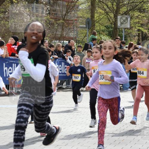12.04.2026 - 45. Internationalen Wilhelmsburger Insellauf Strokosch-Dieckow http://msf.ph/oto/9490641 12.04.2026 14:21:22 Ziel 629, 566, 564, 607, 980, 1630, 991, 302, 562, 309, 282, 528, 797, 984, 811, 128, 828, 1005, 925, 253, 988, 964 meine-sportfotos.de