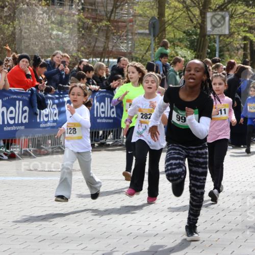 12.04.2026 - 45. Internationalen Wilhelmsburger Insellauf Strokosch-Dieckow http://msf.ph/oto/9490645 12.04.2026 14:21:21 Ziel 139, 1611, 629, 566, 564, 607, 980, 1630, 991, 302, 562, 309, 282, 528, 797, 984, 811, 128, 828, 1005, 925, 253, 988, 964 meine-sportfotos.de