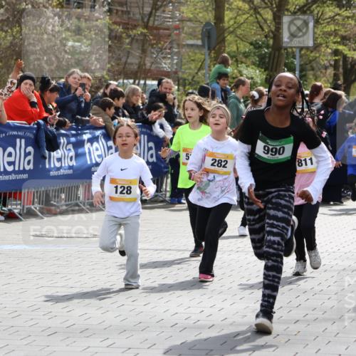 12.04.2026 - 45. Internationalen Wilhelmsburger Insellauf Strokosch-Dieckow http://msf.ph/oto/9490647 12.04.2026 14:21:21 Ziel 139, 1611, 629, 566, 564, 607, 980, 1630, 991, 302, 562, 309, 282, 528, 797, 984, 811, 128, 828, 1005, 925, 253, 988, 964 meine-sportfotos.de