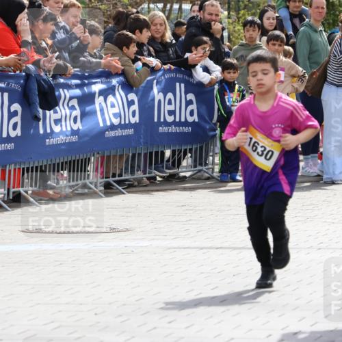 12.04.2026 - 45. Internationalen Wilhelmsburger Insellauf Strokosch-Dieckow http://msf.ph/oto/9490666 12.04.2026 14:21:17 Ziel 821, 99, 771, 62, 768, 937, 263, 139, 1611, 629, 566, 564, 607, 980, 1630, 991, 302, 562, 309, 282, 528 meine-sportfotos.de