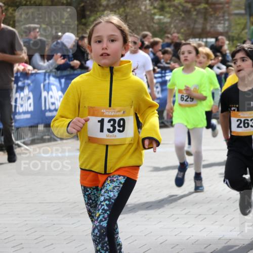 12.04.2026 - 45. Internationalen Wilhelmsburger Insellauf Strokosch-Dieckow http://msf.ph/oto/9490670 12.04.2026 14:21:15 Ziel 306, 1001, 130, 126, 460, 821, 99, 771, 62, 768, 937, 263, 139, 1611, 629, 566, 564, 607, 980, 1630, 991, 302 meine-sportfotos.de