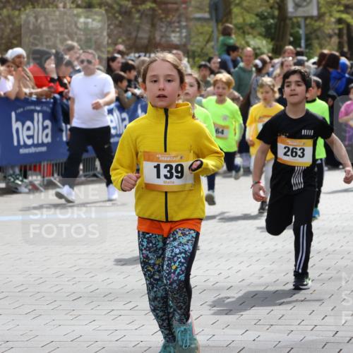 12.04.2026 - 45. Internationalen Wilhelmsburger Insellauf Strokosch-Dieckow http://msf.ph/oto/9490675 12.04.2026 14:21:14 Ziel 306, 1001, 130, 126, 460, 821, 99, 771, 62, 768, 937, 263, 139, 1611, 629, 566, 564, 607, 980, 1630, 991, 302 meine-sportfotos.de