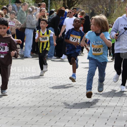 12.04.2026 - 45. Internationalen Wilhelmsburger Insellauf Strokosch-Dieckow http://msf.ph/oto/9490695 12.04.2026 14:21:09 Ziel 280, 149, 634, 812, 618, 241, 306, 1001, 130, 126, 460, 821, 99, 771, 62, 768, 937, 263, 139, 1611 meine-sportfotos.de