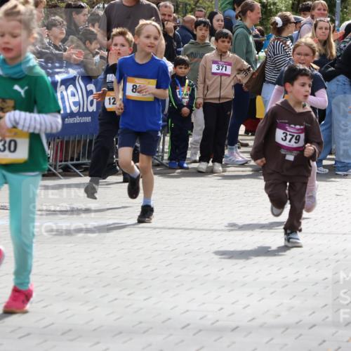 12.04.2026 - 45. Internationalen Wilhelmsburger Insellauf Strokosch-Dieckow http://msf.ph/oto/9490699 12.04.2026 14:21:08 Ziel 280, 149, 634, 812, 618, 241, 306, 1001, 130, 126, 460, 821, 99, 771, 62, 768, 937, 263 meine-sportfotos.de