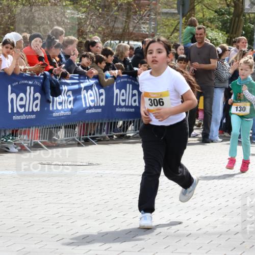 12.04.2026 - 45. Internationalen Wilhelmsburger Insellauf Strokosch-Dieckow http://msf.ph/oto/9490708 12.04.2026 14:21:06 Ziel 162, 280, 149, 634, 812, 618, 241, 306, 1001, 130, 126, 460, 821, 99, 771, 62, 768 meine-sportfotos.de