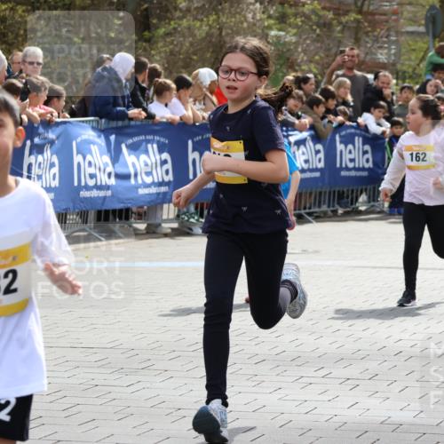 12.04.2026 - 45. Internationalen Wilhelmsburger Insellauf Strokosch-Dieckow http://msf.ph/oto/9490737 12.04.2026 14:20:58 Ziel 257, 463, 437, 1616, 692, 696, 107, 818, 732, 756, 1603, 162, 280, 149 meine-sportfotos.de