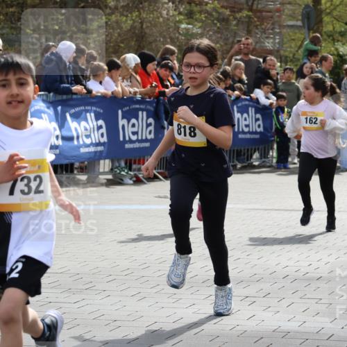 12.04.2026 - 45. Internationalen Wilhelmsburger Insellauf Strokosch-Dieckow http://msf.ph/oto/9490739 12.04.2026 14:20:58 Ziel 257, 463, 437, 1616, 692, 696, 107, 818, 732, 756, 1603, 162, 280, 149 meine-sportfotos.de