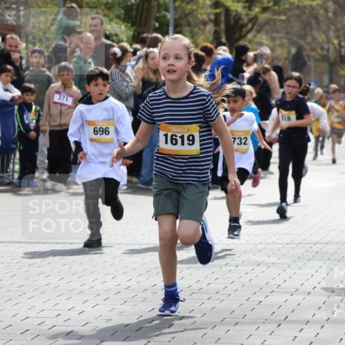 12.04.2026 - 45. Internationalen Wilhelmsburger Insellauf Strokosch-Dieckow http://msf.ph/oto/9490747 12.04.2026 14:20:55 Ziel 760, 257, 463, 437, 1616, 692, 696, 107, 818, 732, 756, 1603, 162 meine-sportfotos.de