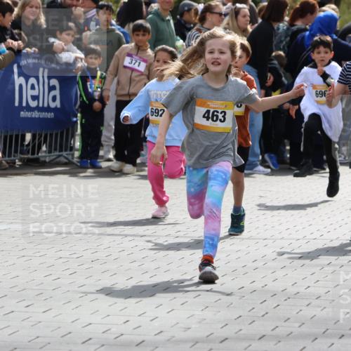 12.04.2026 - 45. Internationalen Wilhelmsburger Insellauf Strokosch-Dieckow http://msf.ph/oto/9490754 12.04.2026 14:20:53 Ziel 324, 299, 1605, 278, 760, 257, 463, 437, 1616, 692, 696, 107, 818, 732, 756, 1603 meine-sportfotos.de