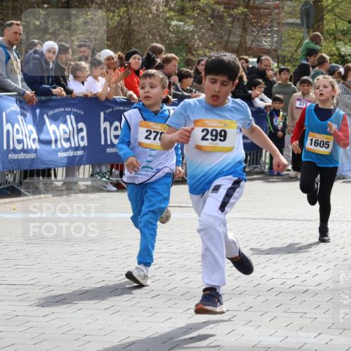 12.04.2026 - 45. Internationalen Wilhelmsburger Insellauf Strokosch-Dieckow http://msf.ph/oto/9490778 12.04.2026 14:20:47 Ziel 285, 1073, 767, 404, 318, 539, 431, 135, 545, 537, 30, 133, 977, 84, 1606, 473, 956, 467, 324, 299, 1605, 278, 760 meine-sportfotos.de