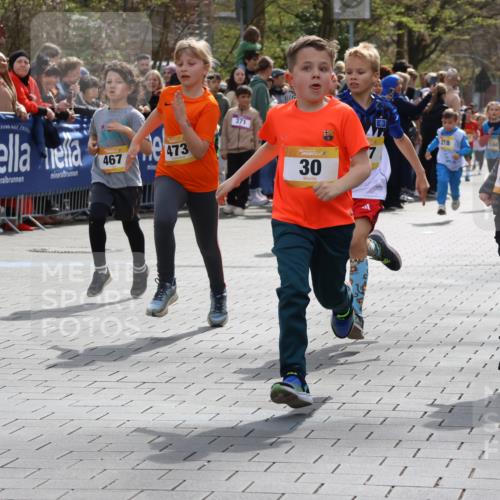12.04.2026 - 45. Internationalen Wilhelmsburger Insellauf Strokosch-Dieckow http://msf.ph/oto/9490793 12.04.2026 14:20:44 Ziel 578, 751, 940, 958, 832, 1610, 3, 285, 1073, 767, 404, 318, 539, 431, 135, 545, 537, 30, 133, 977, 84, 1606, 473, 956, 467, 324, 299, 1605, 278 meine-sportfotos.de