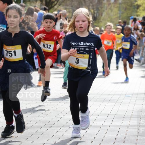 12.04.2026 - 45. Internationalen Wilhelmsburger Insellauf Strokosch-Dieckow http://msf.ph/oto/9490804 12.04.2026 14:20:39 Ziel 576, 935, 301, 61, 237, 578, 751, 940, 958, 832, 1610, 3, 285, 1073, 767, 404, 318, 539, 431, 135, 545, 537, 30, 133, 977, 84, 1606, 473, 956 meine-sportfotos.de