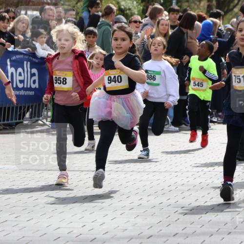 12.04.2026 - 45. Internationalen Wilhelmsburger Insellauf Strokosch-Dieckow http://msf.ph/oto/9490811 12.04.2026 14:20:37 Ziel 20, 313, 576, 935, 301, 61, 237, 578, 751, 940, 958, 832, 1610, 3, 285, 1073, 767, 404, 318, 539, 431, 135, 545 meine-sportfotos.de