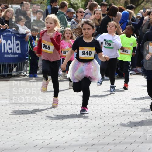 12.04.2026 - 45. Internationalen Wilhelmsburger Insellauf Strokosch-Dieckow http://msf.ph/oto/9490814 12.04.2026 14:20:37 Ziel 20, 313, 576, 935, 301, 61, 237, 578, 751, 940, 958, 832, 1610, 3, 285, 1073, 767, 404, 318, 539, 431, 135, 545 meine-sportfotos.de
