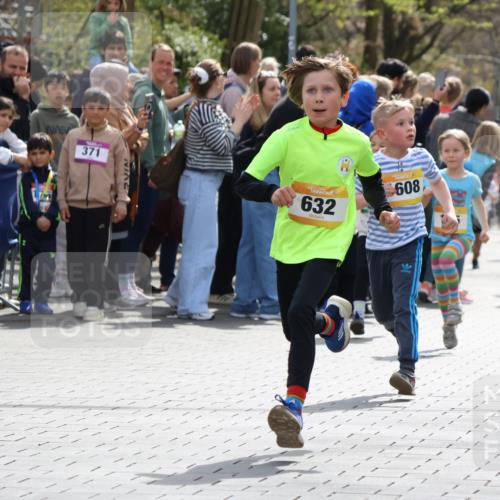 12.04.2026 - 45. Internationalen Wilhelmsburger Insellauf Strokosch-Dieckow http://msf.ph/oto/9490861 12.04.2026 14:20:24 Ziel 948, 1058, 966, 998, 228, 298, 293, 744, 1008, 747, 262, 598, 730, 632, 1608, 165, 171 meine-sportfotos.de