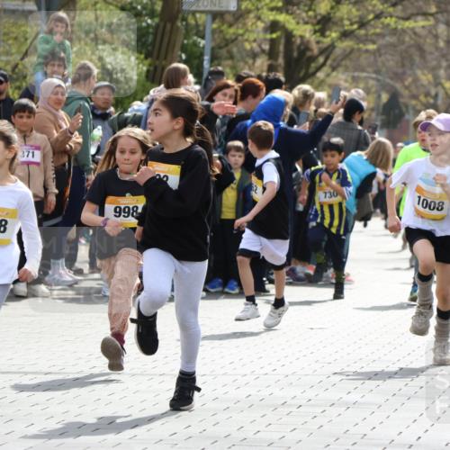 12.04.2026 - 45. Internationalen Wilhelmsburger Insellauf Strokosch-Dieckow http://msf.ph/oto/9490875 12.04.2026 14:20:20 Ziel 1623, 844, 34, 949, 1607, 29, 948, 1058, 966, 998, 228, 298, 293, 744, 1008, 747, 262, 598, 730, 632, 1608 meine-sportfotos.de
