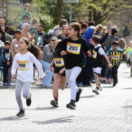 12.04.2026 - 45. Internationalen Wilhelmsburger Insellauf Strokosch-Dieckow http://msf.ph/oto/9490879 12.04.2026 14:20:20 Ziel 1623, 844, 34, 949, 1607, 29, 948, 1058, 966, 998, 228, 298, 293, 744, 1008, 747, 262, 598, 730, 632, 1608 meine-sportfotos.de