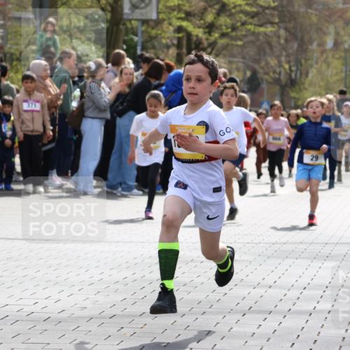 12.04.2026 - 45. Internationalen Wilhelmsburger Insellauf Strokosch-Dieckow http://msf.ph/oto/9490900 12.04.2026 14:20:14 Ziel 405, 1060, 642, 753, 750, 1623, 844, 34, 949, 1607, 29, 948, 1058, 966 meine-sportfotos.de