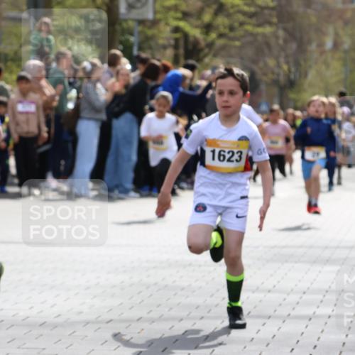 12.04.2026 - 45. Internationalen Wilhelmsburger Insellauf Strokosch-Dieckow http://msf.ph/oto/9490902 12.04.2026 14:20:14 Ziel 405, 1060, 642, 753, 750, 1623, 844, 34, 949, 1607, 29, 948, 1058, 966 meine-sportfotos.de