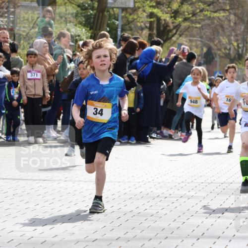 12.04.2026 - 45. Internationalen Wilhelmsburger Insellauf Strokosch-Dieckow http://msf.ph/oto/9490905 12.04.2026 14:20:13 Ziel 405, 1060, 642, 753, 750, 1623, 844, 34, 949, 1607, 29, 948, 1058 meine-sportfotos.de