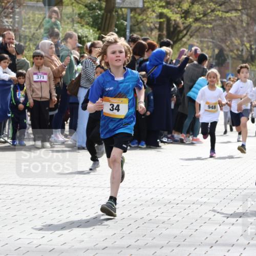 12.04.2026 - 45. Internationalen Wilhelmsburger Insellauf Strokosch-Dieckow http://msf.ph/oto/9490906 12.04.2026 14:20:13 Ziel 405, 1060, 642, 753, 750, 1623, 844, 34, 949, 1607, 29, 948, 1058 meine-sportfotos.de
