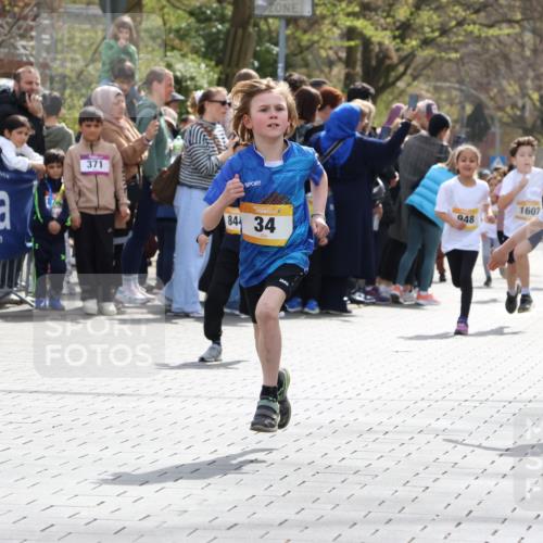 12.04.2026 - 45. Internationalen Wilhelmsburger Insellauf Strokosch-Dieckow http://msf.ph/oto/9490907 12.04.2026 14:20:13 Ziel 405, 1060, 642, 753, 750, 1623, 844, 34, 949, 1607, 29, 948, 1058 meine-sportfotos.de
