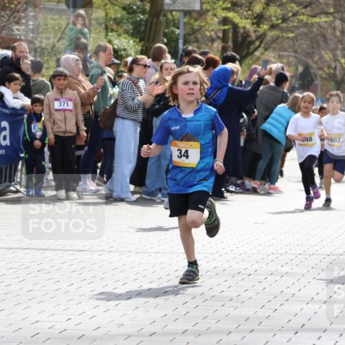 12.04.2026 - 45. Internationalen Wilhelmsburger Insellauf Strokosch-Dieckow http://msf.ph/oto/9490909 12.04.2026 14:20:13 Ziel 405, 1060, 642, 753, 750, 1623, 844, 34, 949, 1607, 29, 948, 1058 meine-sportfotos.de