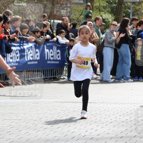 12.04.2026 - 45. Internationalen Wilhelmsburger Insellauf Strokosch-Dieckow http://msf.ph/oto/9490913 12.04.2026 14:20:12 Ziel 587, 405, 1060, 642, 753, 750, 1623, 844, 34, 949, 1607, 29, 948 meine-sportfotos.de