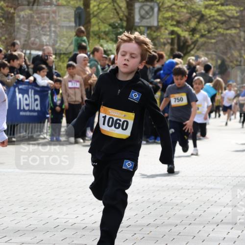 12.04.2026 - 45. Internationalen Wilhelmsburger Insellauf Strokosch-Dieckow http://msf.ph/oto/9490922 12.04.2026 14:20:09 Ziel 1618, 108, 534, 447, 560, 734, 775, 587, 405, 1060, 642, 753, 750, 1623, 844, 34, 949 meine-sportfotos.de