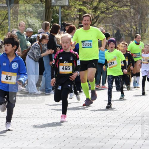 12.04.2026 - 45. Internationalen Wilhelmsburger Insellauf Strokosch-Dieckow http://msf.ph/oto/9490972 12.04.2026 14:19:57 Ziel 943, 793, 845, 682, 413, 982, 155, 621, 1602, 478, 83, 968, 465, 631, 1621, 304, 225, 1618, 108, 534 meine-sportfotos.de