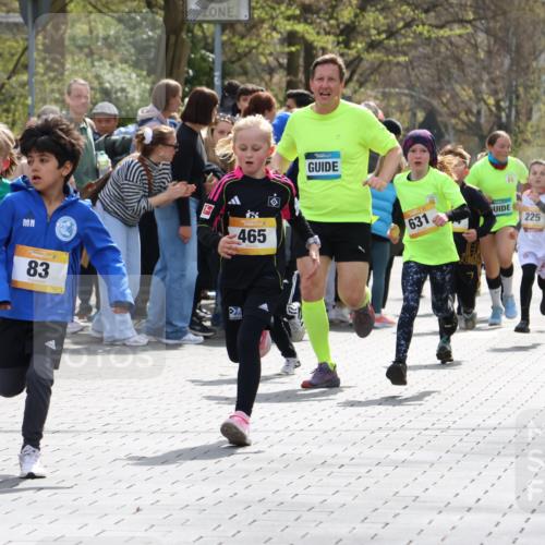 12.04.2026 - 45. Internationalen Wilhelmsburger Insellauf Strokosch-Dieckow http://msf.ph/oto/9490973 12.04.2026 14:19:57 Ziel 943, 793, 845, 682, 413, 982, 155, 621, 1602, 478, 83, 968, 465, 631, 1621, 304, 225, 1618, 108, 534 meine-sportfotos.de