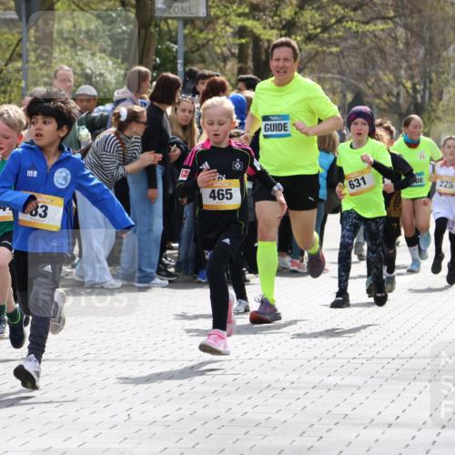 12.04.2026 - 45. Internationalen Wilhelmsburger Insellauf Strokosch-Dieckow http://msf.ph/oto/9490974 12.04.2026 14:19:57 Ziel 943, 793, 845, 682, 413, 982, 155, 621, 1602, 478, 83, 968, 465, 631, 1621, 304, 225, 1618, 108, 534 meine-sportfotos.de