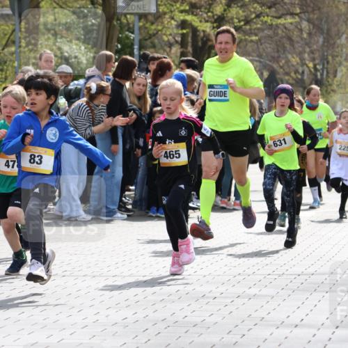 12.04.2026 - 45. Internationalen Wilhelmsburger Insellauf Strokosch-Dieckow http://msf.ph/oto/9490975 12.04.2026 14:19:57 Ziel 943, 793, 845, 682, 413, 982, 155, 621, 1602, 478, 83, 968, 465, 631, 1621, 304, 225, 1618, 108, 534 meine-sportfotos.de