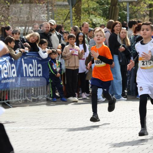 12.04.2026 - 45. Internationalen Wilhelmsburger Insellauf Strokosch-Dieckow http://msf.ph/oto/9491059 12.04.2026 14:19:37 Ziel 1614, 1613, 950, 275, 480 meine-sportfotos.de
