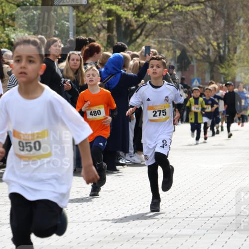 12.04.2026 - 45. Internationalen Wilhelmsburger Insellauf Strokosch-Dieckow http://msf.ph/oto/9491063 12.04.2026 14:19:35 Ziel 1614, 1613, 950, 275, 480 meine-sportfotos.de