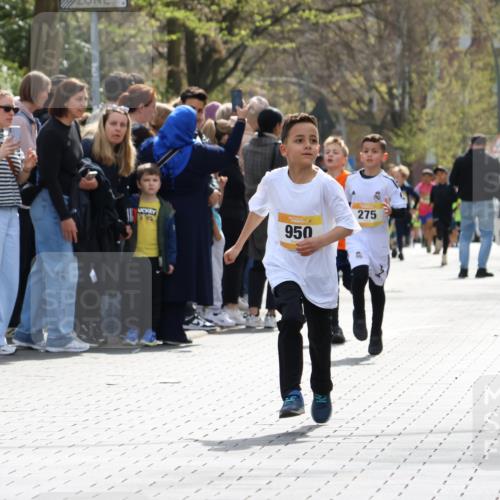12.04.2026 - 45. Internationalen Wilhelmsburger Insellauf Strokosch-Dieckow http://msf.ph/oto/9491073 12.04.2026 14:19:33 Ziel 265, 87, 1614, 1613, 950, 275, 480 meine-sportfotos.de