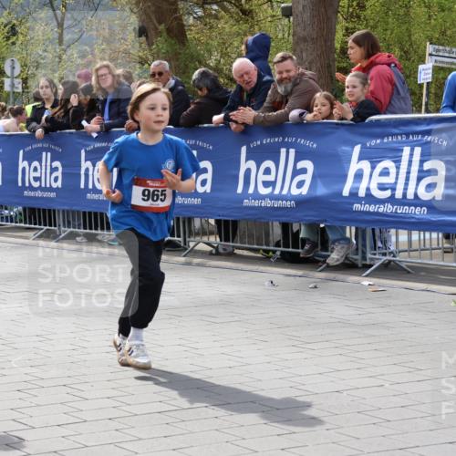 12.04.2026 - 45. Internationalen Wilhelmsburger Insellauf Strokosch-Dieckow http://msf.ph/oto/9491125 12.04.2026 14:13:10 Ziel 965 meine-sportfotos.de