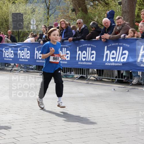 12.04.2026 - 45. Internationalen Wilhelmsburger Insellauf Strokosch-Dieckow http://msf.ph/oto/9491129 12.04.2026 14:13:09 Ziel 965 meine-sportfotos.de