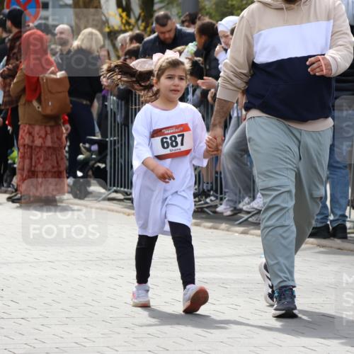 12.04.2026 - 45. Internationalen Wilhelmsburger Insellauf Strokosch-Dieckow http://msf.ph/oto/9491134 12.04.2026 14:12:19 Ziel  meine-sportfotos.de