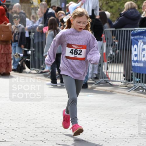 12.04.2026 - 45. Internationalen Wilhelmsburger Insellauf Strokosch-Dieckow http://msf.ph/oto/9491142 12.04.2026 14:11:54 Ziel 1070, 462 meine-sportfotos.de