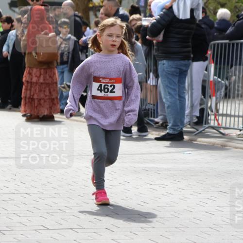 12.04.2026 - 45. Internationalen Wilhelmsburger Insellauf Strokosch-Dieckow http://msf.ph/oto/9491149 12.04.2026 14:11:54 Ziel 1070, 462 meine-sportfotos.de