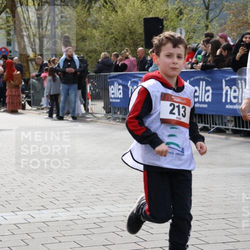 12.04.2026 - 45. Internationalen Wilhelmsburger Insellauf Strokosch-Dieckow http://msf.ph/oto/9491153 12.04.2026 14:11:45 Ziel 1528, 213, 177, 1070 meine-sportfotos.de