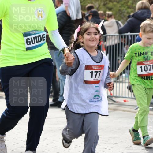 12.04.2026 - 45. Internationalen Wilhelmsburger Insellauf Strokosch-Dieckow http://msf.ph/oto/9491163 12.04.2026 14:11:42 Ziel 1528, 213, 177 meine-sportfotos.de
