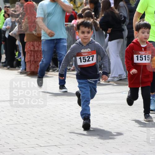 12.04.2026 - 45. Internationalen Wilhelmsburger Insellauf Strokosch-Dieckow http://msf.ph/oto/9491198 12.04.2026 14:11:19 Ziel 718, 962, 702, 655, 783, 773, 1527, 1515 meine-sportfotos.de