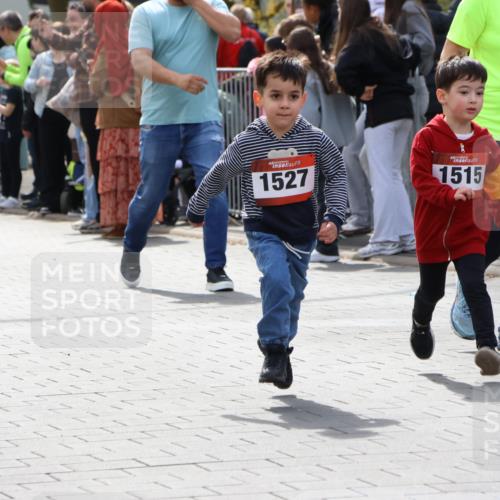 12.04.2026 - 45. Internationalen Wilhelmsburger Insellauf Strokosch-Dieckow http://msf.ph/oto/9491199 12.04.2026 14:11:19 Ziel 718, 962, 702, 655, 783, 773, 1527, 1515 meine-sportfotos.de