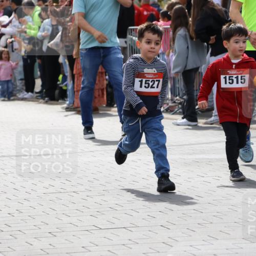 12.04.2026 - 45. Internationalen Wilhelmsburger Insellauf Strokosch-Dieckow http://msf.ph/oto/9491202 12.04.2026 14:11:19 Ziel 718, 962, 702, 655, 783, 773, 1527, 1515 meine-sportfotos.de