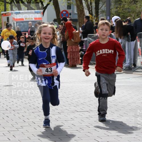 12.04.2026 - 45. Internationalen Wilhelmsburger Insellauf Strokosch-Dieckow http://msf.ph/oto/9491242 12.04.2026 14:11:06 Ziel 914, 178, 630, 43, 954, 922 meine-sportfotos.de