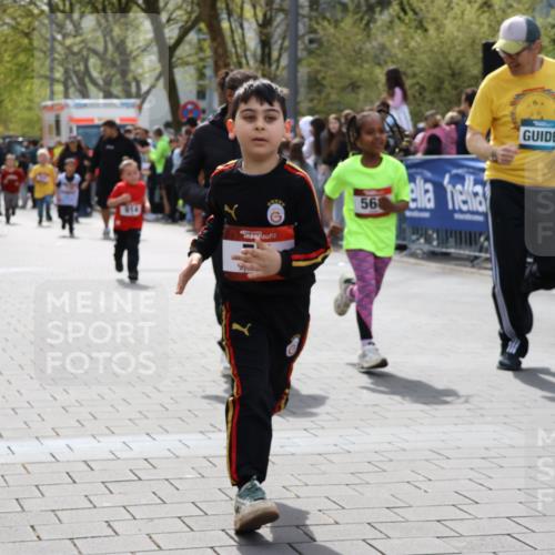 12.04.2026 - 45. Internationalen Wilhelmsburger Insellauf Strokosch-Dieckow http://msf.ph/oto/9491273 12.04.2026 14:10:57 Ziel 1514, 1526, 700, 707, 727, 57, 728, 584, 568, 914 meine-sportfotos.de