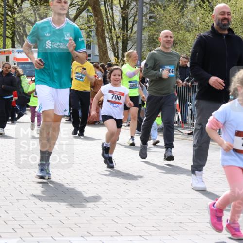 12.04.2026 - 45. Internationalen Wilhelmsburger Insellauf Strokosch-Dieckow http://msf.ph/oto/9491282 12.04.2026 14:10:53 Ziel 699, 703, 54, 147, 112, 643, 1514, 1526, 700, 707, 727, 57, 728, 584, 568 meine-sportfotos.de