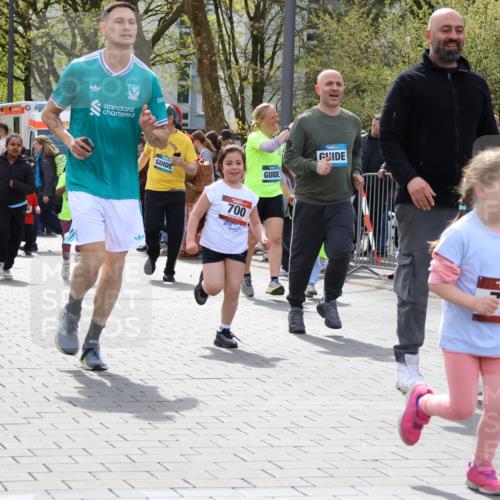 12.04.2026 - 45. Internationalen Wilhelmsburger Insellauf Strokosch-Dieckow http://msf.ph/oto/9491283 12.04.2026 14:10:53 Ziel 699, 703, 54, 147, 112, 643, 1514, 1526, 700, 707, 727, 57, 728, 584, 568 meine-sportfotos.de